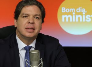 governo-diz-que-conectara-100%-das-escolas-ate-fim-de-2026